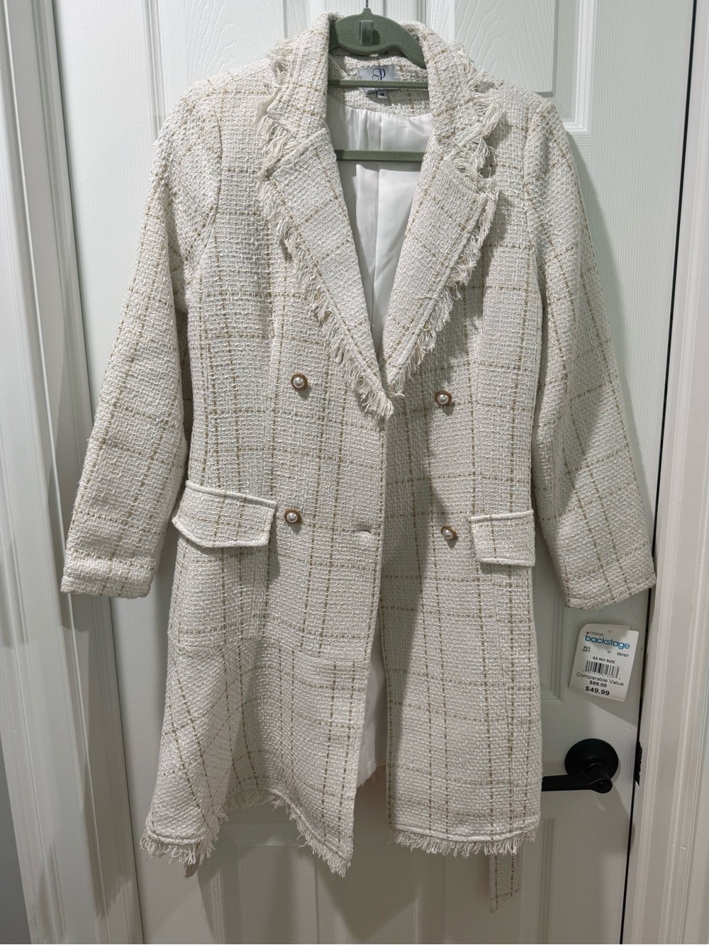 Chic Ivory Tweed Double-Breasted Coat
